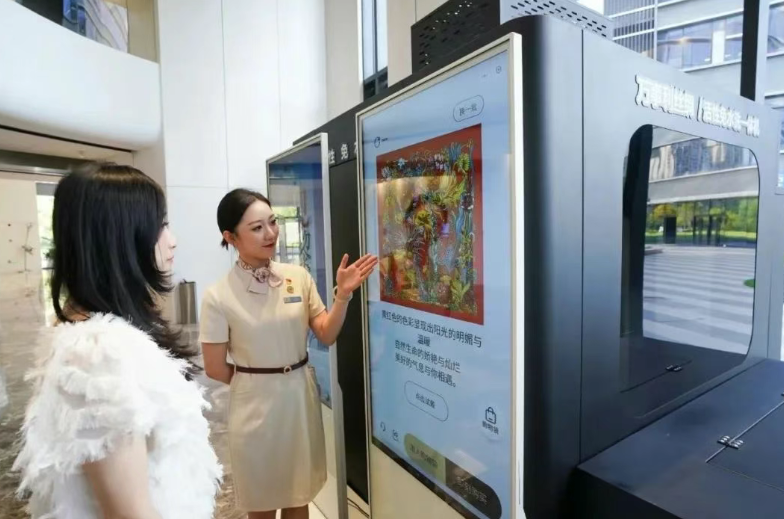 出海、AI、國潮齊發(fā)力，絲綢行業(yè)正悄悄變天？
